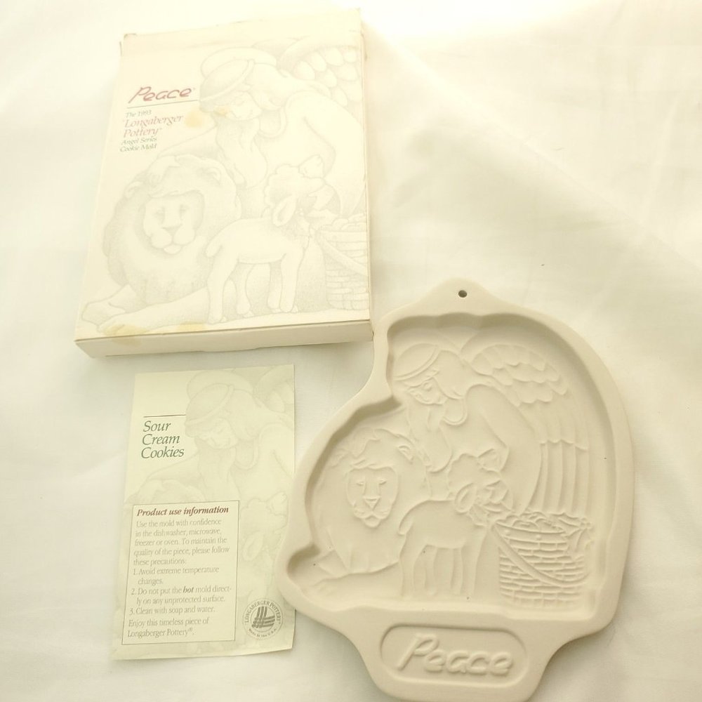Longaberger Cream Ceramic Pottery Peace 1993 Angel Series Chocolate/ Cookie Mold